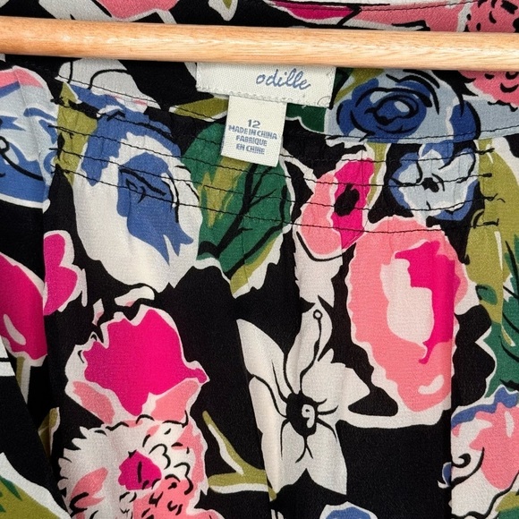 ANTHROPOLOGIE ODILLE Dark, 
Floral 100% Silk Wrap top 
 Blouse SZ 12 EUC - Picture 3 of 4